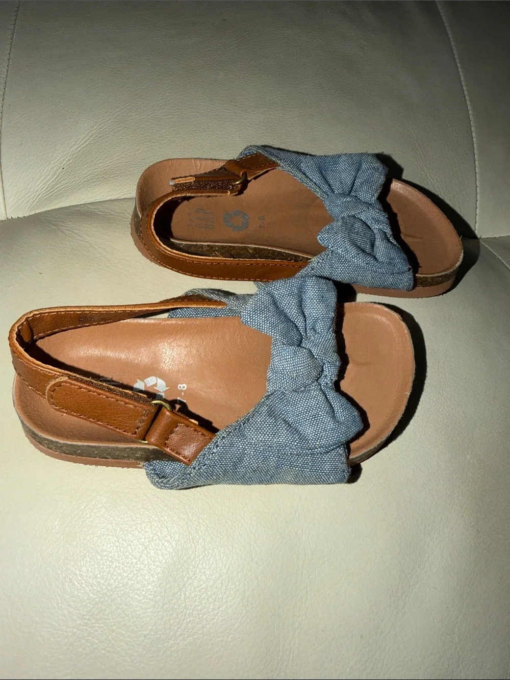 GAP cute sandals